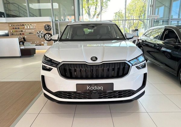 Skoda Kodiaq cena 233490 przebieg: 4, rok produkcji 2024 z Kowary małe 121